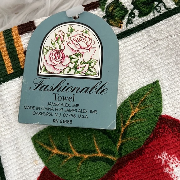 Hand towels - Picture 3 of 4